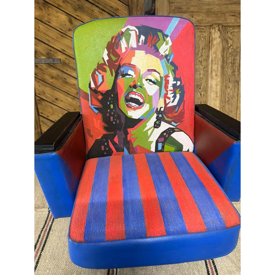 Marilyn Vintage Theatre Seat